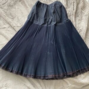 60’s Crinoline vintage black pleated skirt with tulle underneath vintage